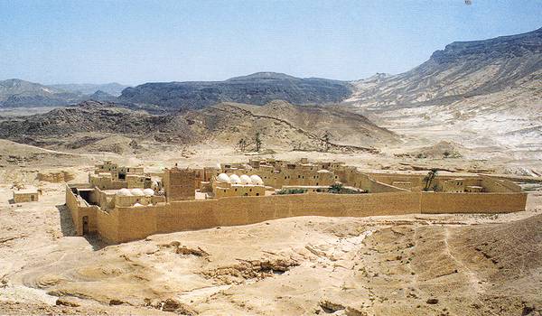 Das St. Pauls-Kloster in der ägyptischen Wüste, nahe des Roten Meeres.
