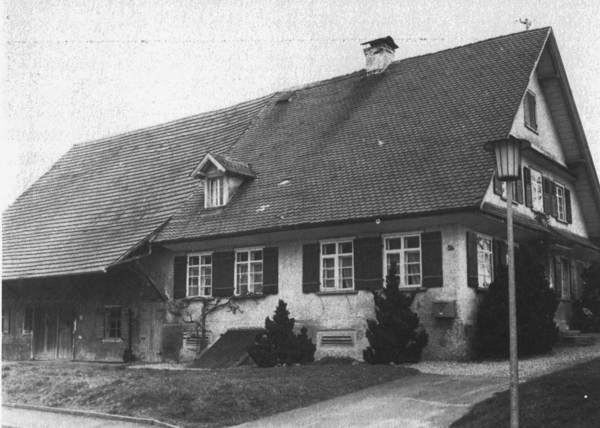 Der Bauernhof von Franz Joseph Huster, Schultheiß der Gemeinde Nonnenbach 1854-1870. Das 1855 errichtete Gebäude war  unter Schultheiß Huster gleichzeitig  Amtshaus der Gemeinde